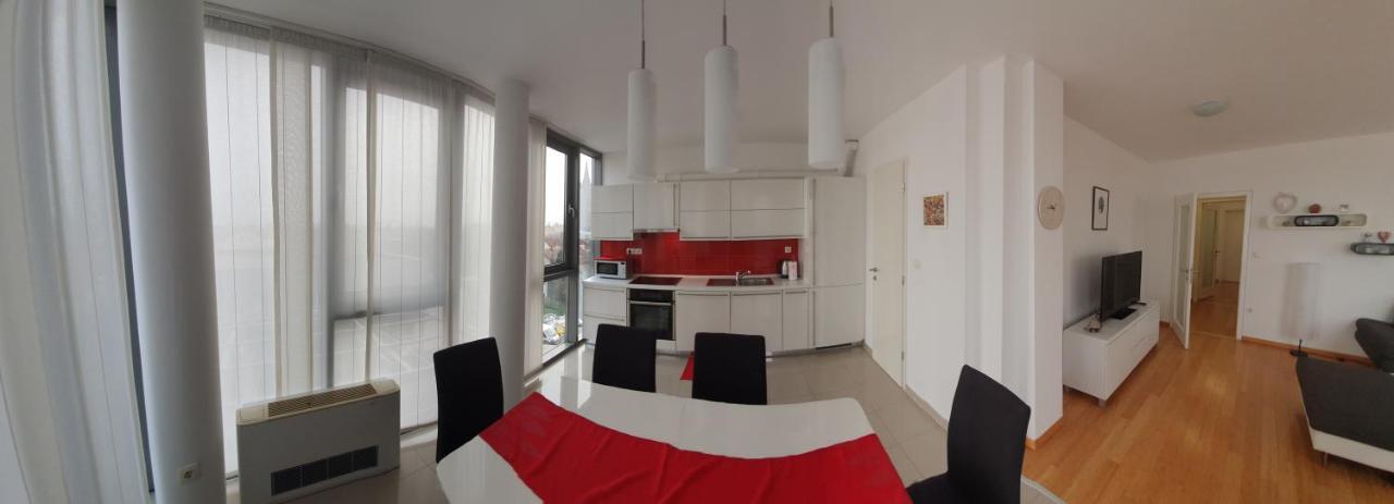 Apartamento Penthouse Heart Of Slavonia **** Ðakovo Exterior foto